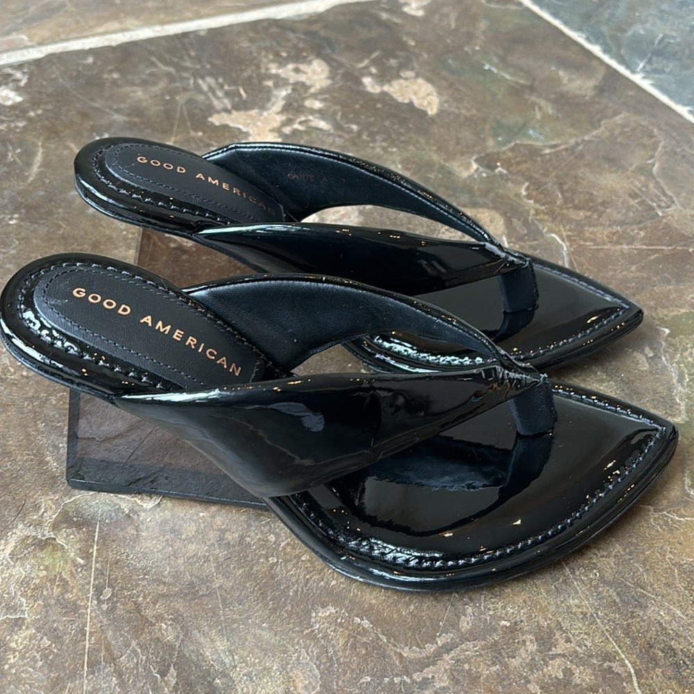 Good American Cinderella Thong Sandal - Picture 5 of 13